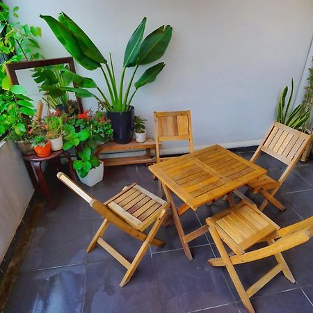 Khach San Giao Thong Hotel Hanoi Buitenkant foto