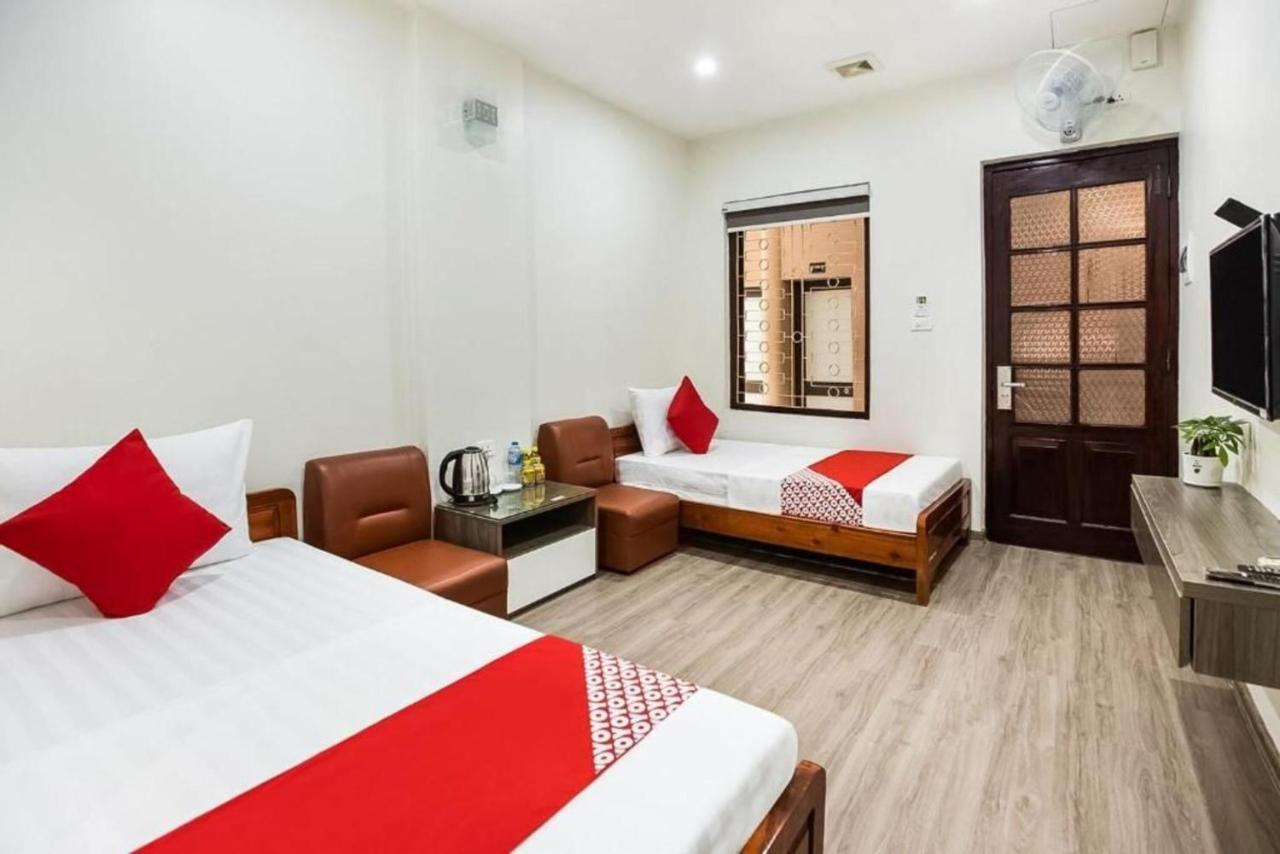 Khach San Giao Thong Hotel Hanoi Buitenkant foto
