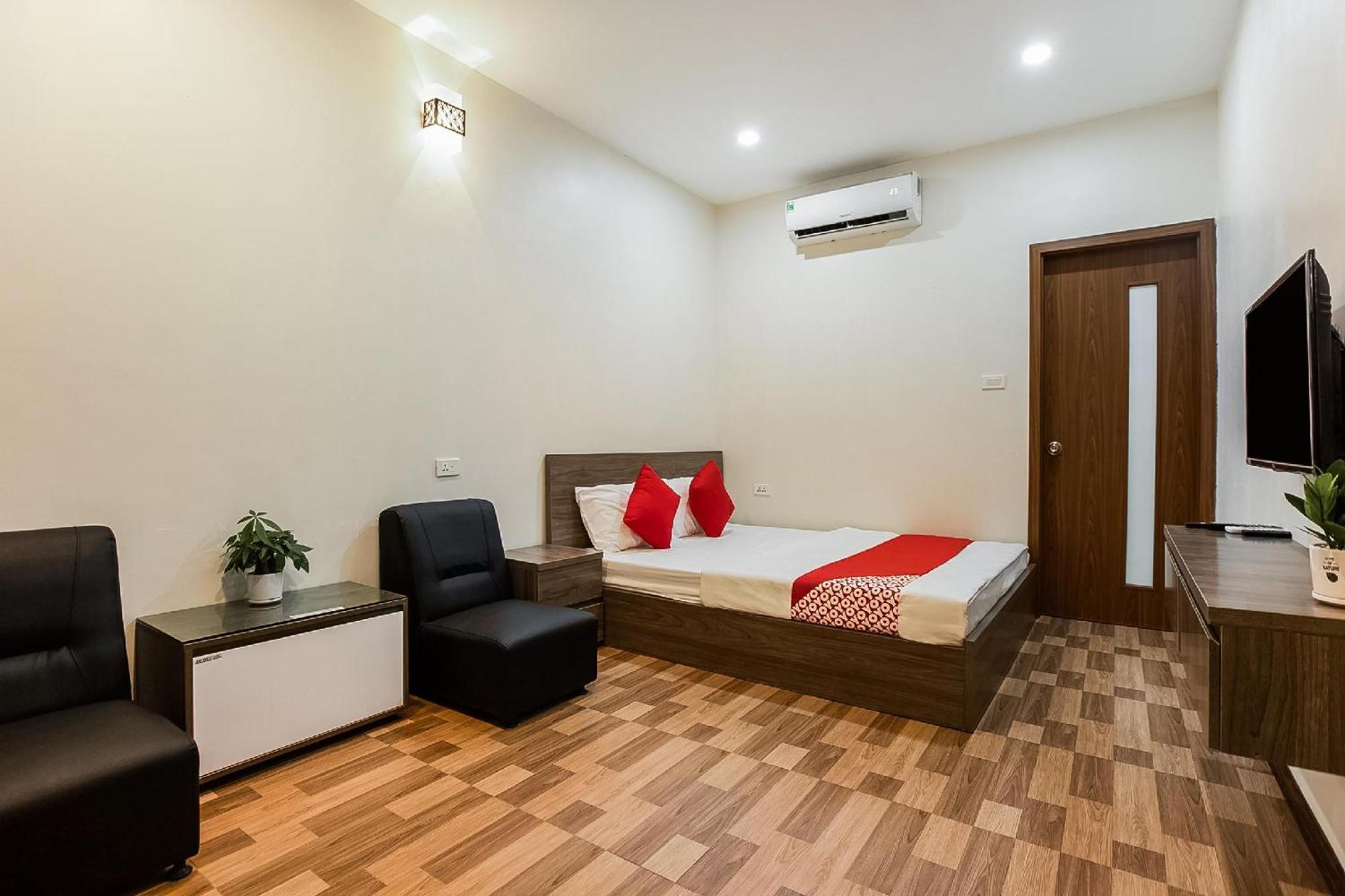 Khach San Giao Thong Hotel Hanoi Buitenkant foto