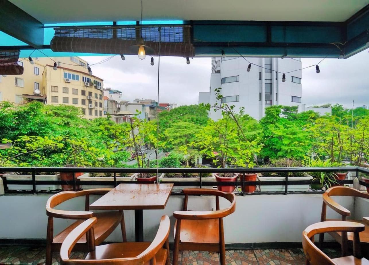 Khach San Giao Thong Hotel Hanoi Buitenkant foto