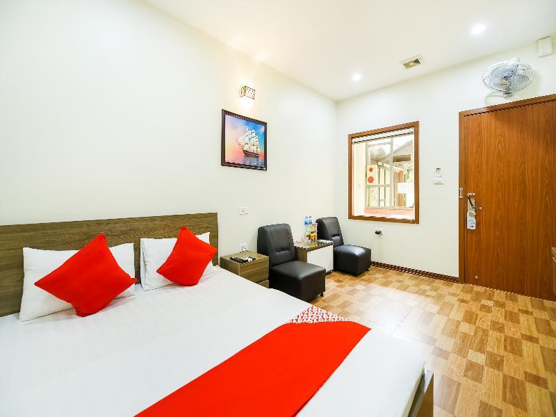 Khach San Giao Thong Hotel Hanoi Buitenkant foto